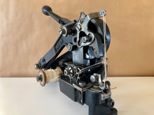 Load image into Gallery viewer, x Junker & Ruh SD 28 leather stitching machine