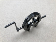 Load image into Gallery viewer, Waist lasting clamp by RAYNAL