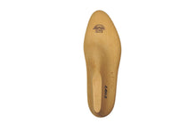 Load image into Gallery viewer, Wooden shoe last 2197 for bespoke shoemaking, 20 mm
