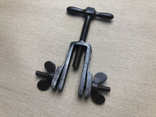 Load image into Gallery viewer, z Clamp for upper crimping by Eduard Brinkmann