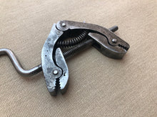 Load image into Gallery viewer, z Shoemaker bootmaker waist lasting clamp - 80 mm