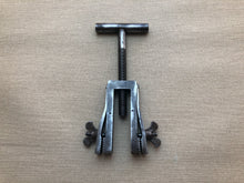 Load image into Gallery viewer, z Clamp for upper crimping