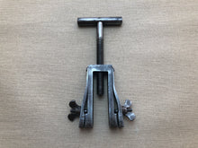 Load image into Gallery viewer, z Clamp for upper crimping