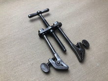 Load image into Gallery viewer, z Adjustable clamp for upper crimping