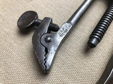 Load image into Gallery viewer, z Adjustable clamp for upper crimping