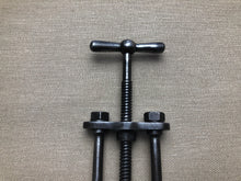 Load image into Gallery viewer, z Adjustable clamp for upper crimping