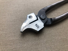 Load image into Gallery viewer, z Narrow shoemaker lasting pliers by manufacturer H.Dürr