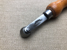 Load image into Gallery viewer, z Shoemaker fudge wheel 15 spi by R.Hess Magstadt