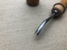 Load image into Gallery viewer, z Edge beveler for shoemaking and leather work