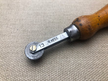 Load image into Gallery viewer, z Pattern wheel by R.Hess Magstadt