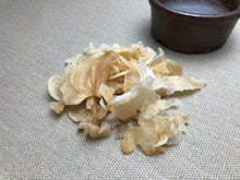 Load image into Gallery viewer, x Gum tragacanth for shoe finishing