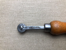 Load image into Gallery viewer, z Pattern wheel by R.Hess - Mesbranco