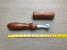 Load image into Gallery viewer, z Feathering knife by H.Dürr