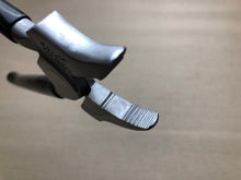 Load image into Gallery viewer, Shoemaker lasting pliers, narrow 8 mm