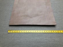 Load image into Gallery viewer, Leather for toe puff and heel counter by tannery Martin