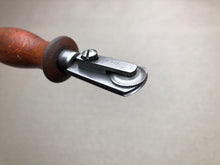 Load image into Gallery viewer, x Seat wheel for refined shoemaking