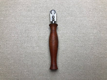 Load image into Gallery viewer, x Seat wheel for refined shoemaking