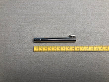 Load image into Gallery viewer, Hole punch needles with holder for brogueing