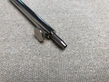 Load image into Gallery viewer, Hole punch needles with holder for brogueing