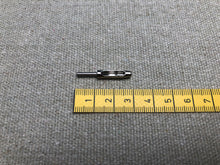 Load image into Gallery viewer, Hole punch needles with holder for brogueing