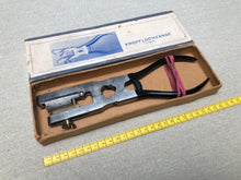 Load image into Gallery viewer, x Button hole punch pliers