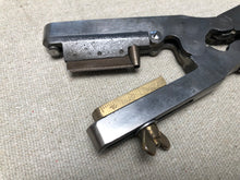 Load image into Gallery viewer, x Button hole punch pliers