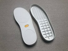 Load image into Gallery viewer, Vibram sneaker cup sole Strighton 2148 white
