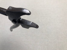Load image into Gallery viewer, x Shoemaker lasting pliers 6 mm by Emil Brinkmann 1912