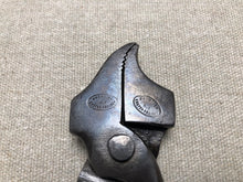 Load image into Gallery viewer, x Shoemaker lasting pliers 6 mm by Emil Brinkmann 1912