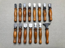 Load image into Gallery viewer, z Set of irons by R.Hess