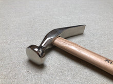 Load image into Gallery viewer, Shoemaker hammer 350 gram, nickel-plated