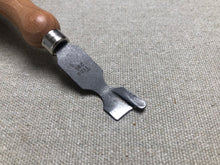 Load image into Gallery viewer, Feathering knife TINA 285