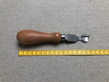 Load image into Gallery viewer, Feathering knife TINA 285