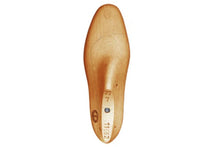 Load image into Gallery viewer, Wooden shoe last 11662 for bespoke shoemaking, 40 mm
