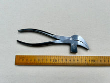 Load image into Gallery viewer, Shoemaker lasting pliers
