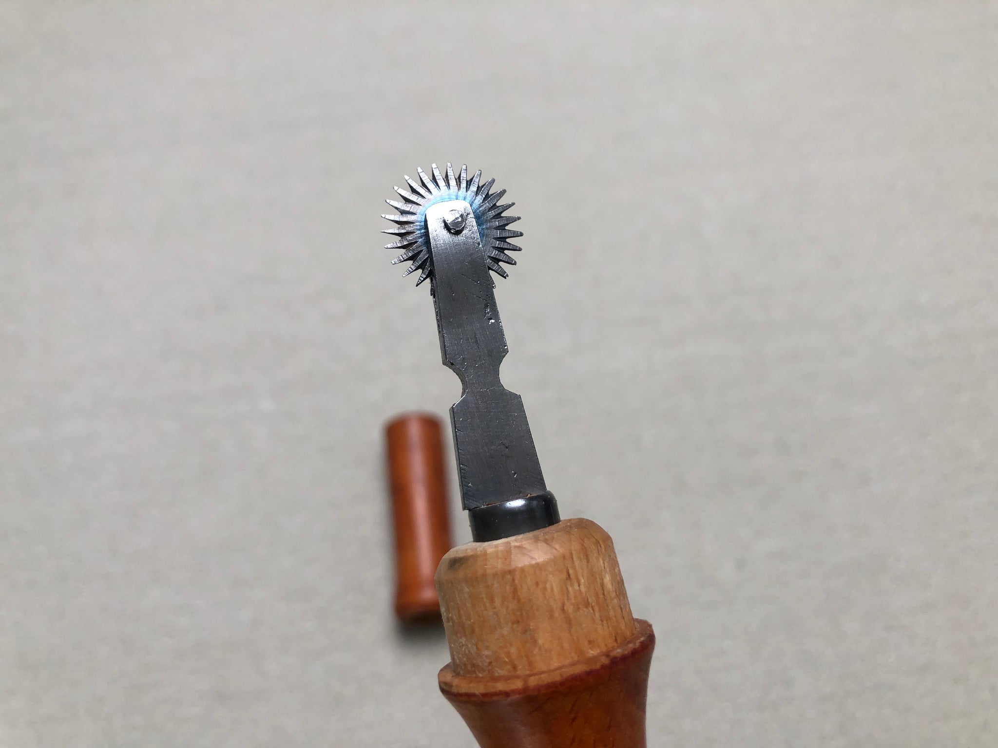 Pattern Marking Wheel x Stitch marking wheel 12 stitches per inch – Shoemakercraft