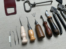 Load image into Gallery viewer, Shoemaker tool set kit for beginners in shoemaking PRO
