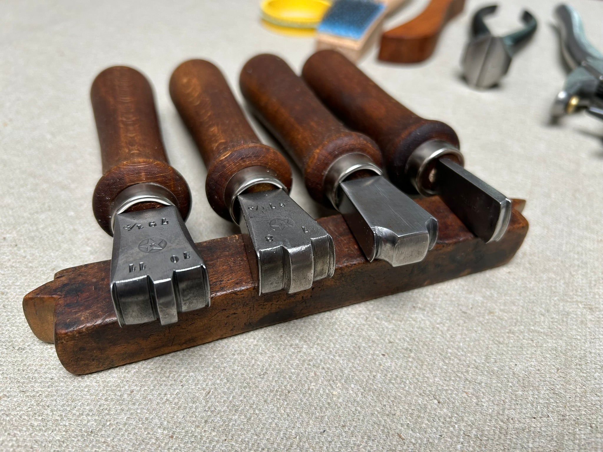 Shoemaker tool set kit for beginners in shoemaking PRO – Shoemakercraft