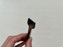 Load image into Gallery viewer, Zig zag punch iron set
