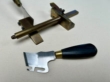 Load image into Gallery viewer, Plough gauge with 2 knifes
