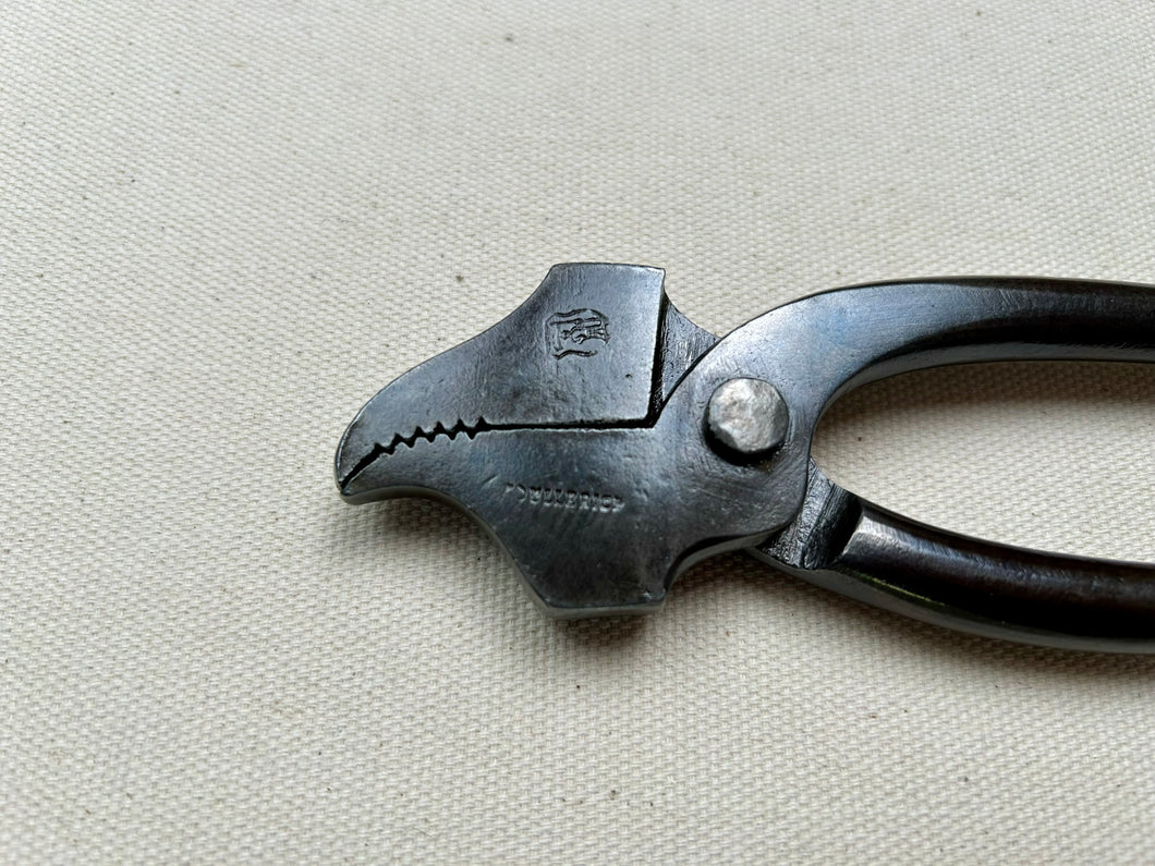 Shoemaker lasting pliers, narrow by C.Ullerich