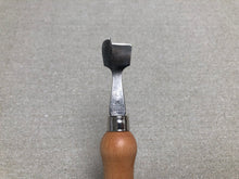 Load image into Gallery viewer, Feathering knife 2,0 mm depth by Don Carlos
