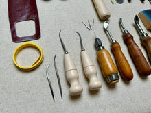Load image into Gallery viewer, Shoemaker tool set BASIC
