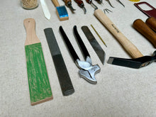 Load image into Gallery viewer, Shoemaker tool set BASIC
