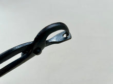 Load image into Gallery viewer, Eyelet extractor pliers
