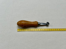 Load image into Gallery viewer, Fudge wheel 7 spi by R.Hess
