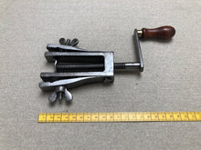 Load image into Gallery viewer, x Clamp for upper crimping, Vintage
