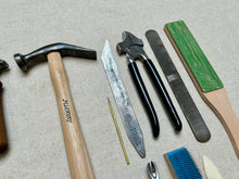 Load image into Gallery viewer, Shoemaker tool set BASIC
