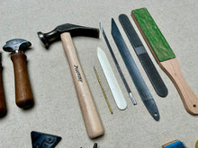 Load image into Gallery viewer, Shoemaker tool set kit for beginners in shoemaking PRO
