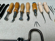 Load image into Gallery viewer, Shoemaker tool set kit for beginners in shoemaking PRO
